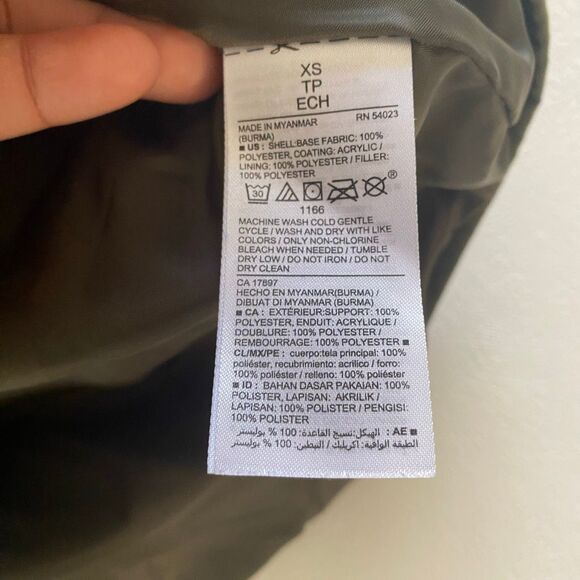 Old Navy Quilted Puffer Vest XS Women’s Olive Green Lightweight Zip Up Layering - Picture 6 of 7